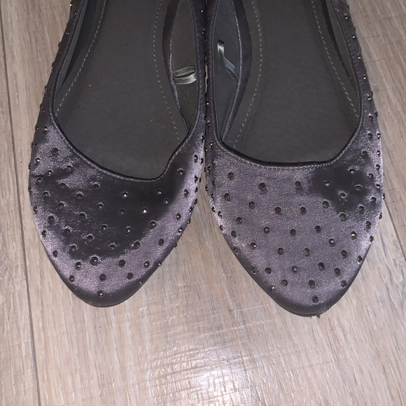 Maurices Kylie Grey silver sequined formal flats - Picture 3 of 8